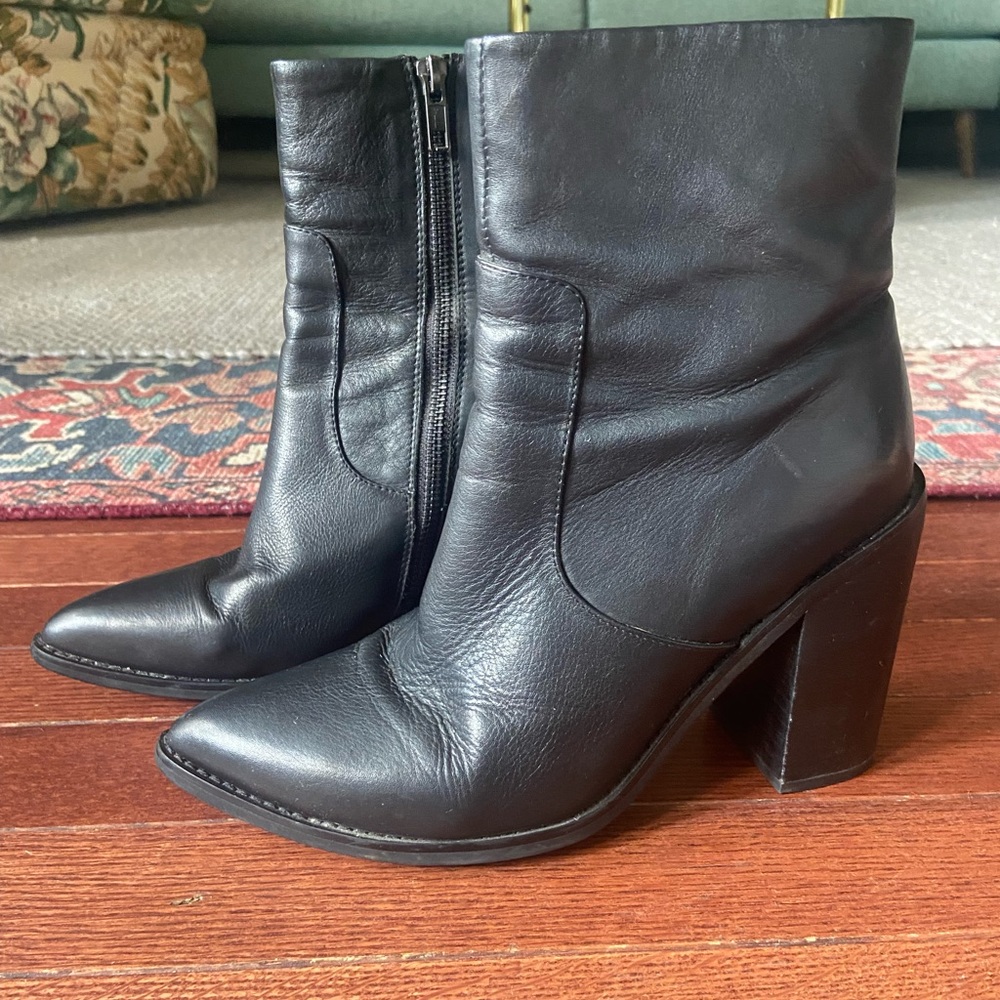 Sol Sana heeled boot pointed toe